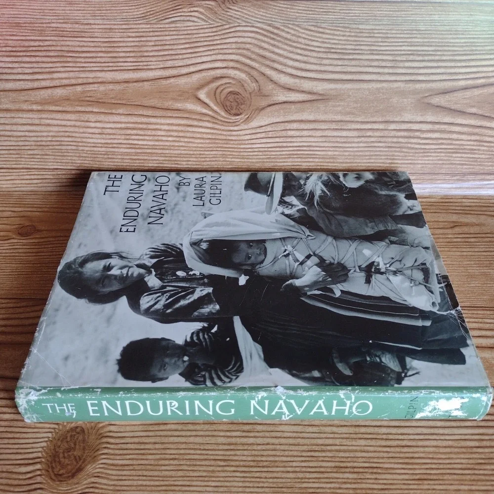 The Enduring Navaho Laura Gilpin 1968 HC Photo Book Native American Navajo